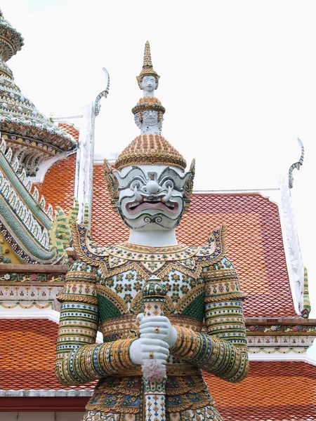 Thaise stijl grote reuzenbeelden — Stockfoto