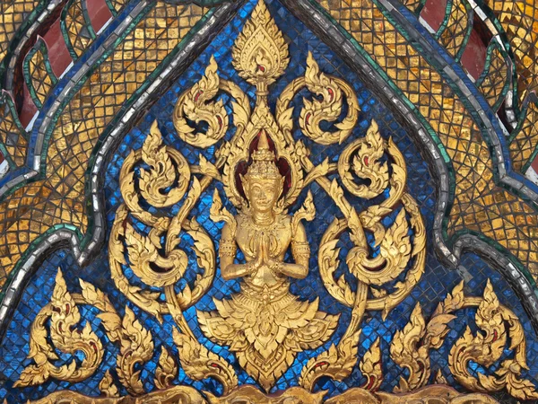 Estilo de arte tailandés en la pared, templo en Bangkok, Tailandia — Foto de Stock