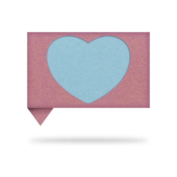 Kalp etiket geri dönüşümlü kağıt beyaz zemin üzerine — Stok fotoğraf
