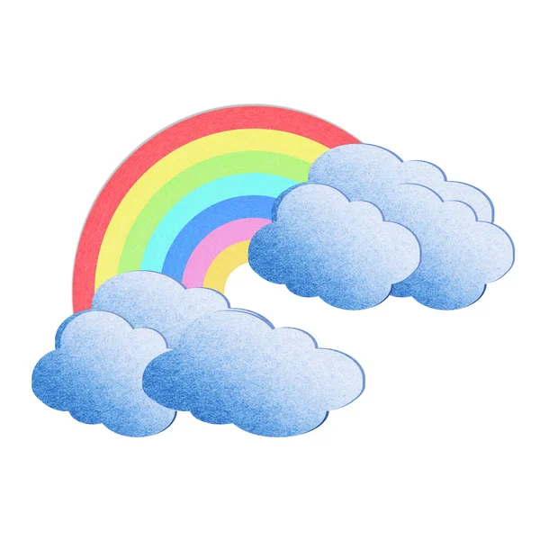 回收纸云和白色背景上的彩虹 — 图库照片
