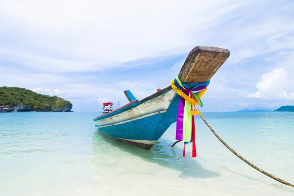 stock image Long tail boat sit on the beach, Samui island, Thailand