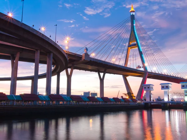 Bhumibol Bridge, The Industrial Ring Road Bridge in Bangkok. Lon — Stock Photo, Image
