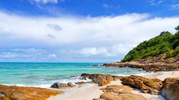 Idyllischer Strand auf Samed Island, Thailand — Stockfoto