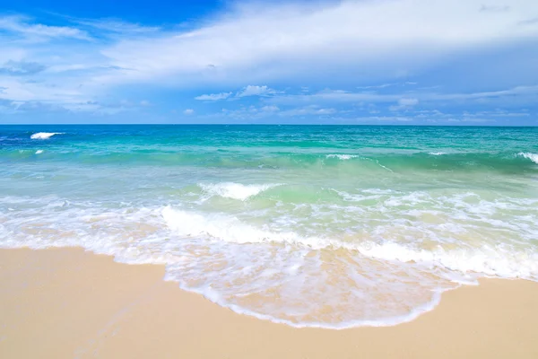 Sielankowa plaża na Samed Island, Tajlandia — Zdjęcie stockowe