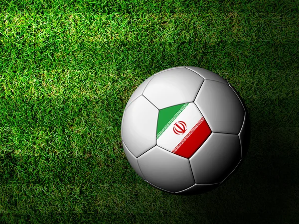 Σημαία του Ιράν μοτίβο 3d rendering μιας μπάλας ποδοσφαίρου στο πράσινο γρασίδι — Φωτογραφία Αρχείου