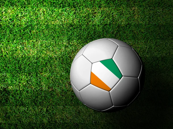 Σημαία της Ακτής Ελεφαντοστού μοτίβο 3d rendering μιας μπάλας ποδοσφαίρου στο πράσινο — Φωτογραφία Αρχείου