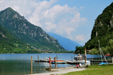 Idro lake clipart