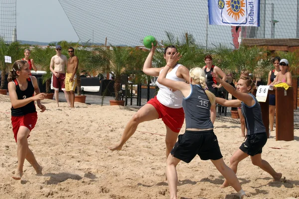 Beachhandball vrouwen — Stockfoto