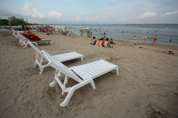Summer vacation peoples on beach