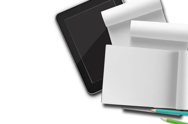 메모장 및 흰색 위에 태블릿. — 스톡 사진