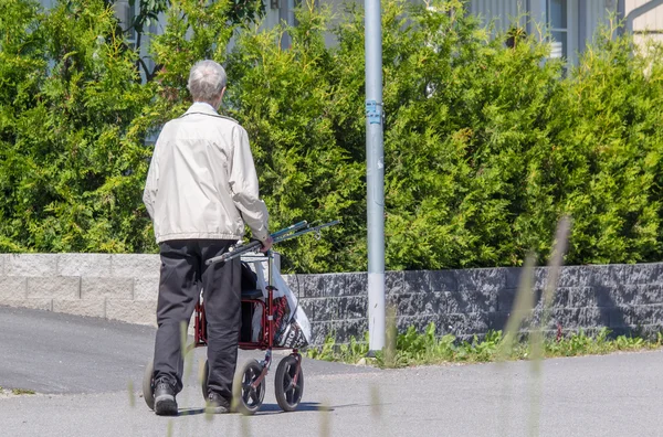 Old Man Walking — Stock Photo, Image