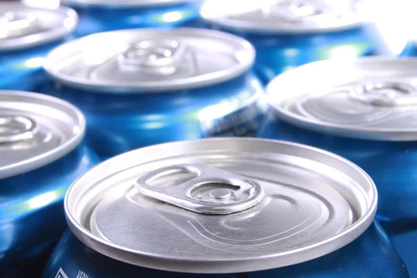 Muchas latas de soda Imagen de archivo