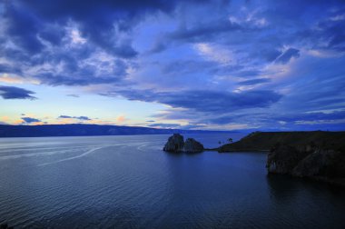 gün batımı, şaman kaya olkhon Island, Rusya Federasyonu