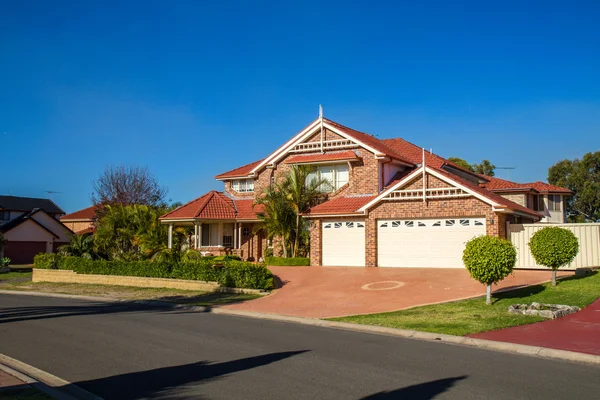 Australiska hus en vacker solig eftermiddag Royaltyfria Stockfoton