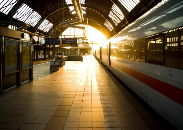Morning sun at the train station — Stock Photo, Image