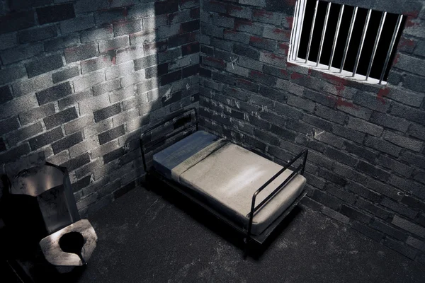 Temné vězeňské cele v noci — Stock fotografie