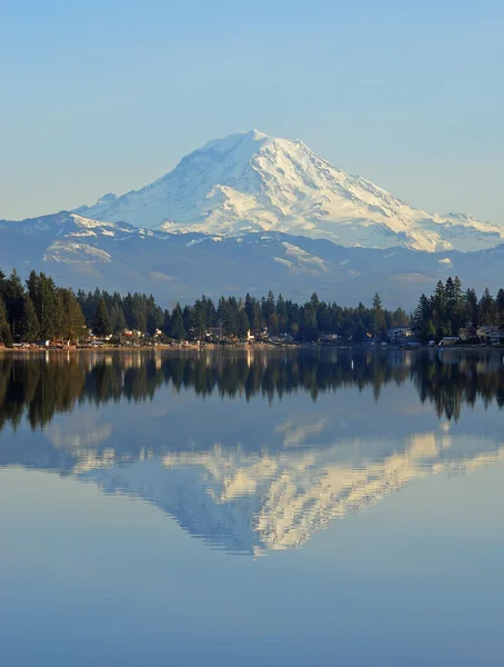 Mount Rainier Reflection — Stock Photo, Image