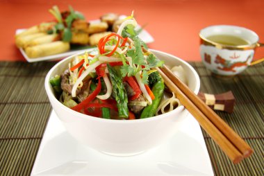 sığır şehriye stirfry