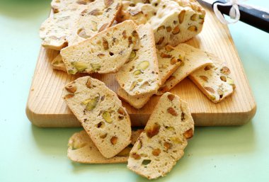 Pistachio Bread clipart