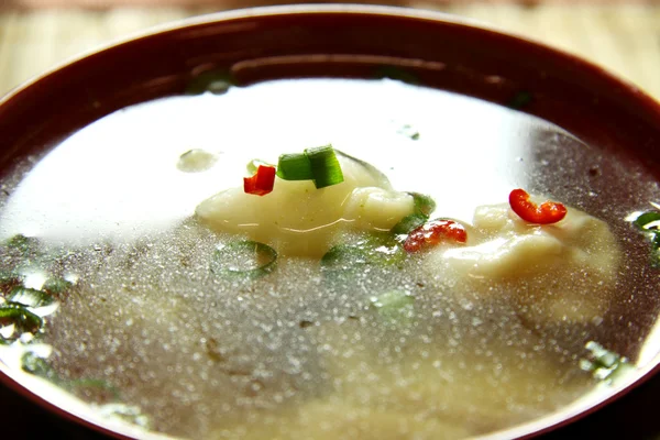 Kluska zupa z kurczaka — Zdjęcie stockowe