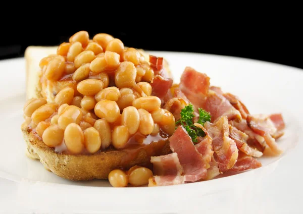 Baked Beans and Bacon on Toast — Stock Photo, Image