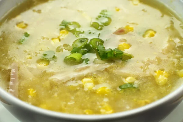 Sopa de pollo y maíz chino — Foto de Stock