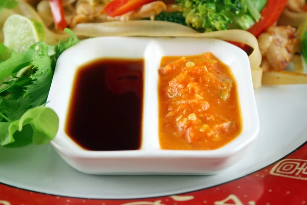 Soja en sambal olek sauzen — Stockfoto
