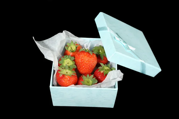 Doos van de gift van aardbeien — Stockfoto