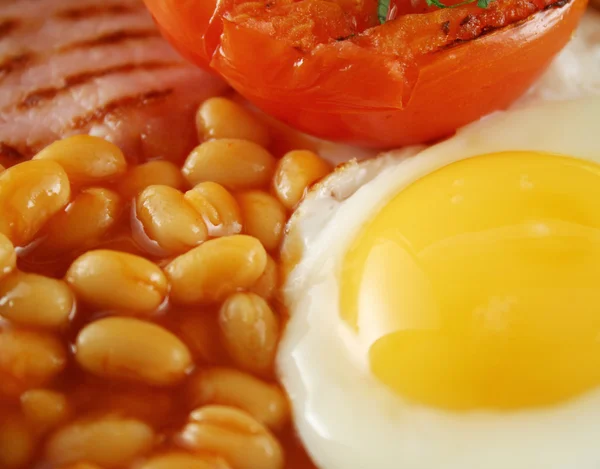 Egg And Baked Beans — Stock Photo, Image