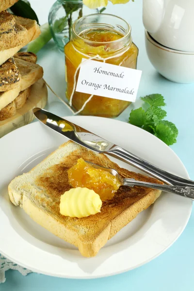 Ekmek üzerine marmelat — Stok fotoğraf