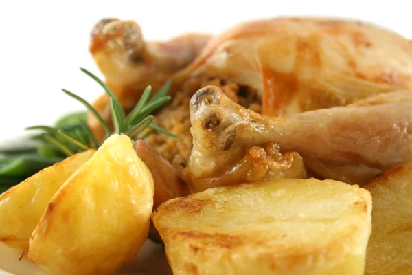 Kip en gebakken aardappelen — Stockfoto