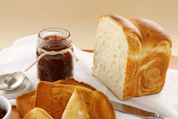 Incir reçeli ve ekmek — Stok fotoğraf