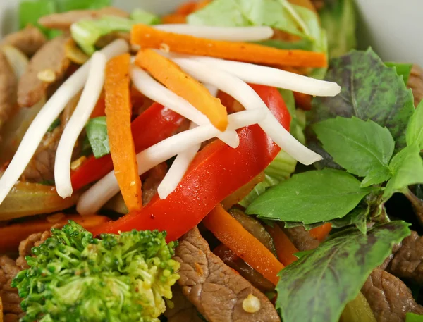 Stirfry verduras y carne de res —  Fotos de Stock