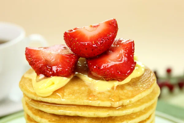 Strawberries On Pancakes — Stock Photo, Image