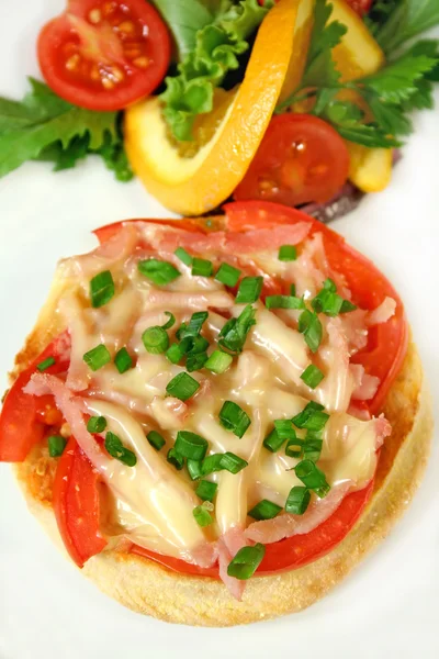Tomato Ham And Cheese Muffin — Stock Photo, Image