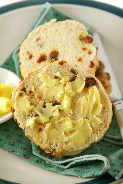 Tereyağlı üzümlü çörek 1 — Stok fotoğraf