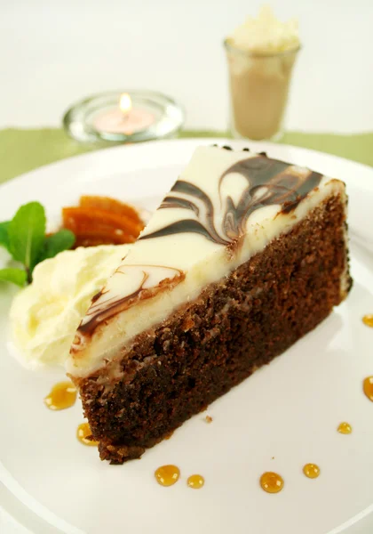巧克力蛋糕片 — 图库照片