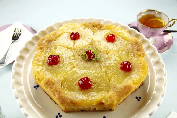 Pineapple Upside Cake — Stock Photo, Image