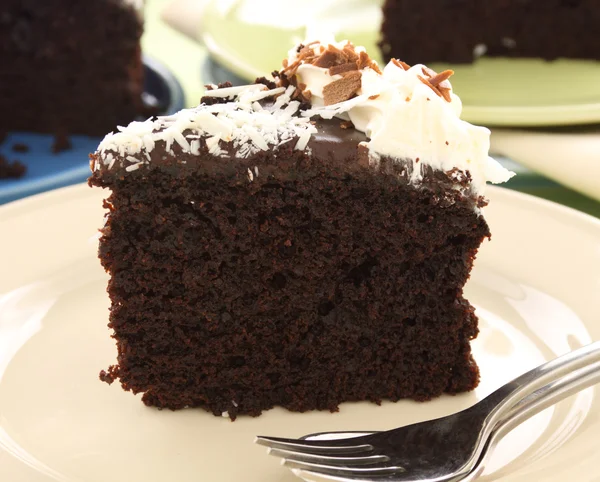 Bir dilim çikolatalı kek. — Stok fotoğraf