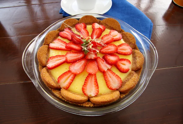 Jahodové pudinkové sušenky dortík — Stock fotografie