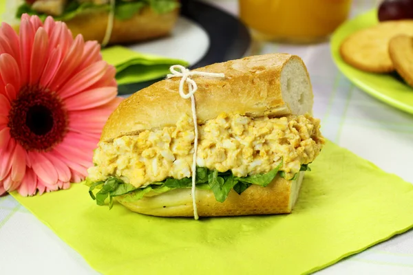 Curried Egg And Lettuce Roll — Stock Photo, Image