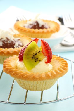 kremalı çilekli tart