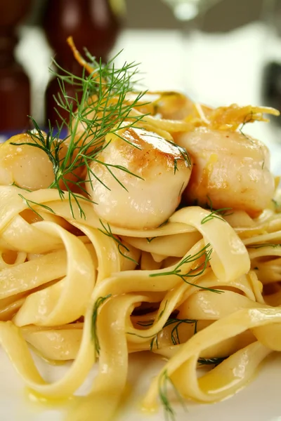 Fettucini With Scallops — Stock Photo, Image