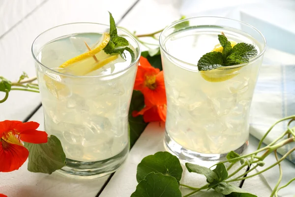 Bevande al limone ghiacciate — Foto Stock