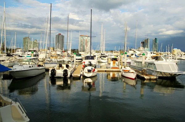 Marina Boats Against Towers — Stock Photo, Image