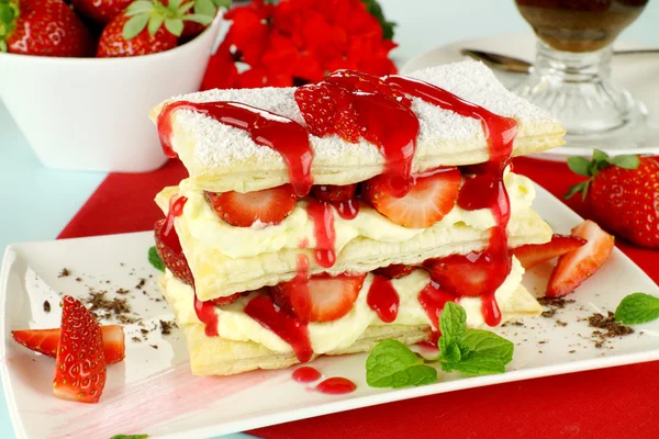 Strawberry Mille Feuille — Stockfoto