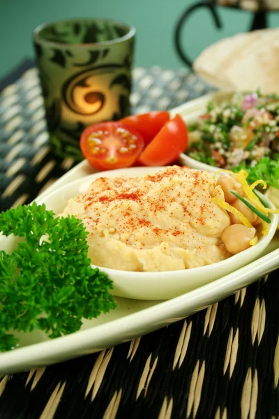 Hummus And Chickpeas — Stock Photo, Image