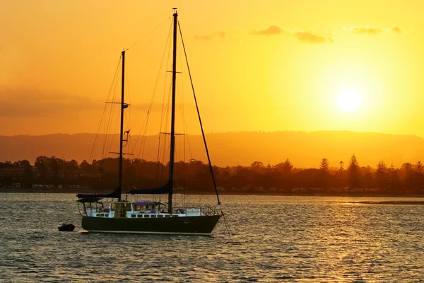 Yacht At Sunset — Zdjęcie stockowe