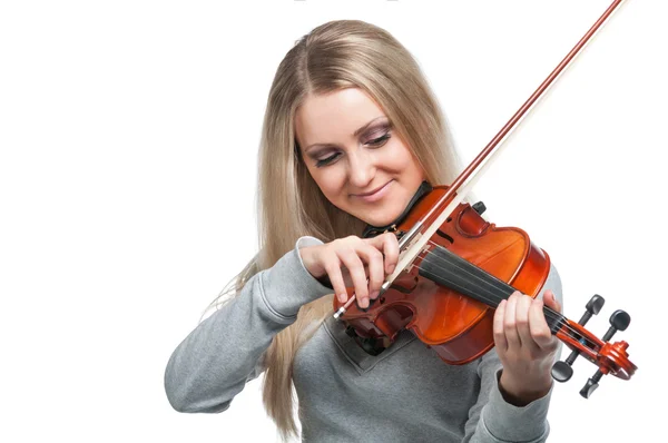 Jonge vrouw spelen de viool — Stockfoto