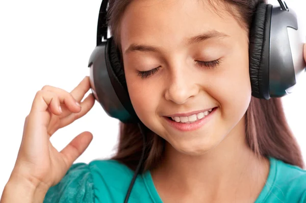 La chica disfruta de la música — Foto de Stock